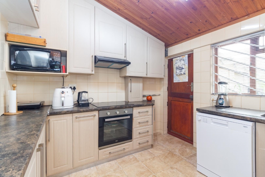3 Bedroom Property for Sale in Bridgetown Western Cape